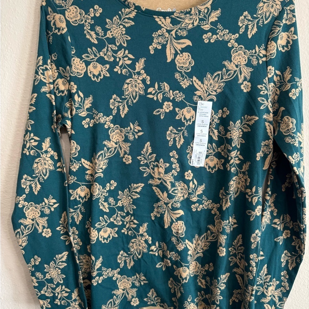 Croft & Barrow shirt small